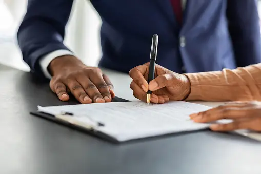 5 Reasons You Need a Mobile Notary
